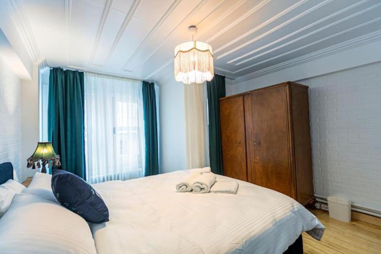 Historical 4-Br Home Steps From Besiktas Stadium & Bosphorus Views - Prime Nisantasi Location! Estambul Exterior foto