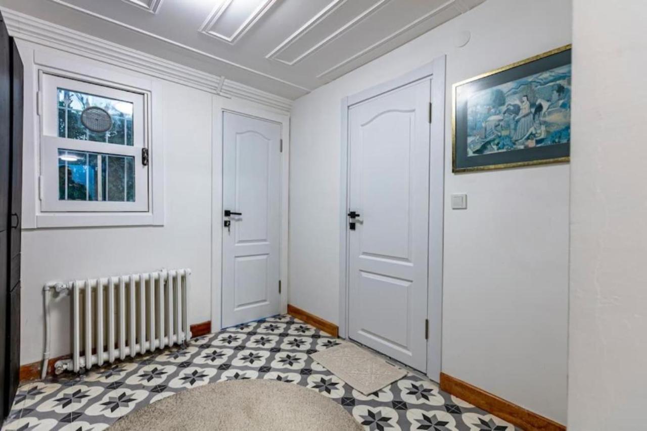 Historical 4-Br Home Steps From Besiktas Stadium & Bosphorus Views - Prime Nisantasi Location! Estambul Exterior foto