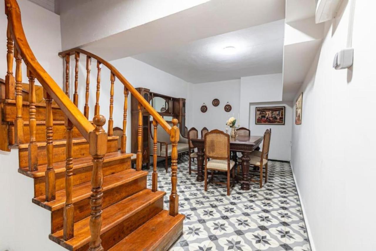 Historical 4-Br Home Steps From Besiktas Stadium & Bosphorus Views - Prime Nisantasi Location! Estambul Exterior foto